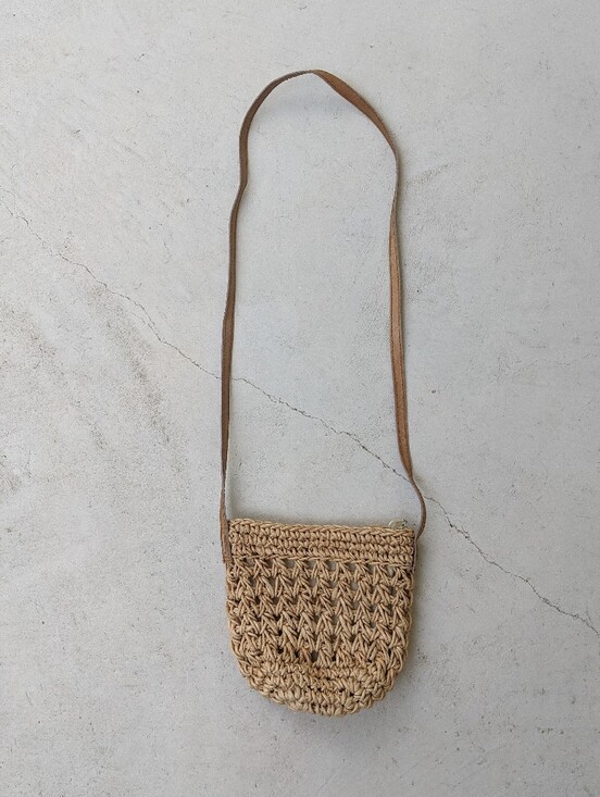 Bass Handbags - Vintage 60s/70s BASS Cute Woven Wicker Basket Crossbody Bag